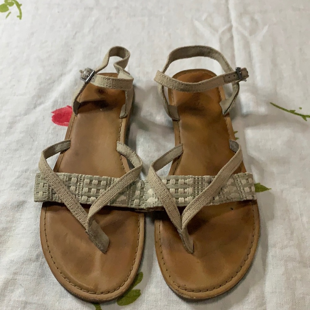 Tom’s sandals